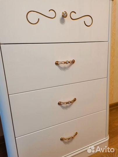 Комод белый