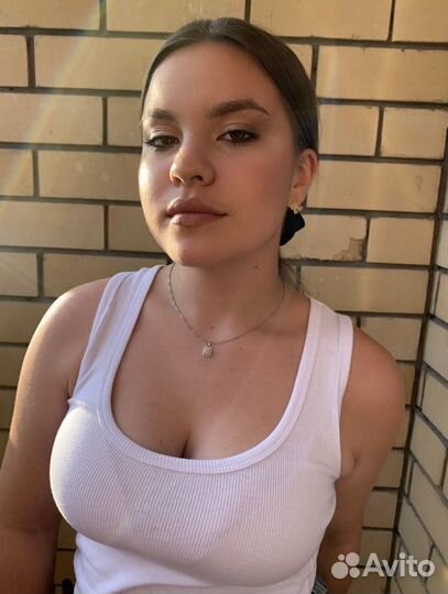 Визажист-стилист, бровист