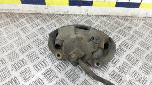 Суппорт тормозной передний правый opel zafira B (1