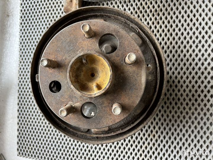 Ступица задняя Toyota Camry/Vista SV30