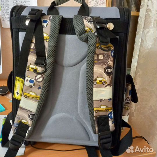 Школьный рюкзак