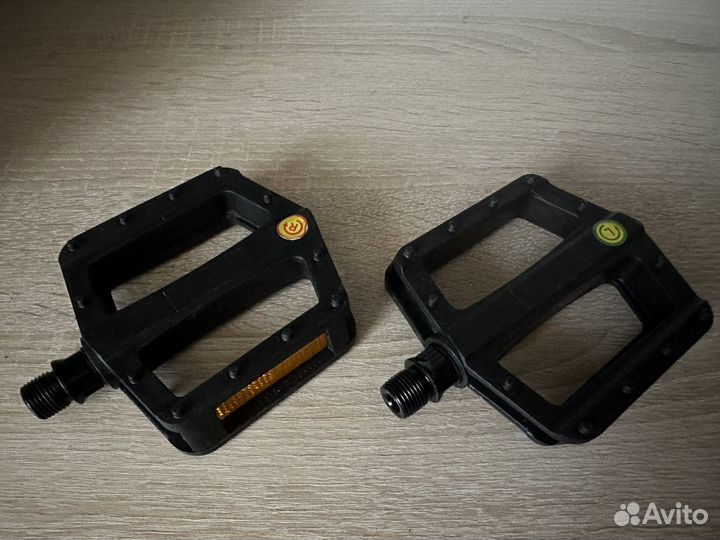 Педали для велосипеда