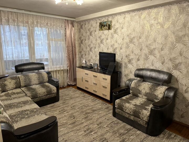 2-к. квартира, 51 м², 1/5 эт.