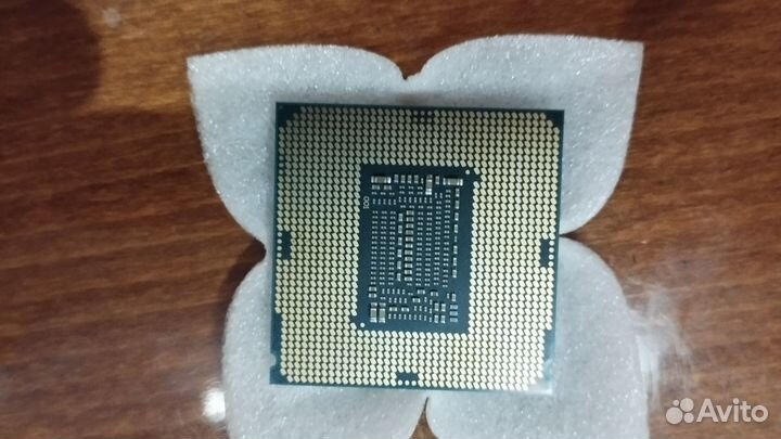 Процессор Intel Xeon E-2124 3.3ггц