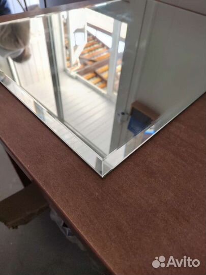 Зеркало новое