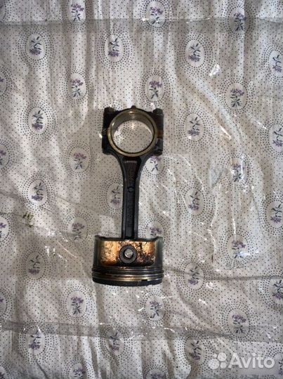 Поршень с шатуном Hyundai Getz G4EE 2005-2011