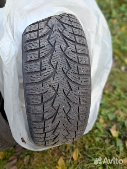 Toyo Observe G3-Ice 215/55 R17
