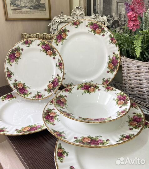 Тарелки Royal Albert серии