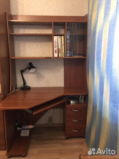 Компьютерный стол