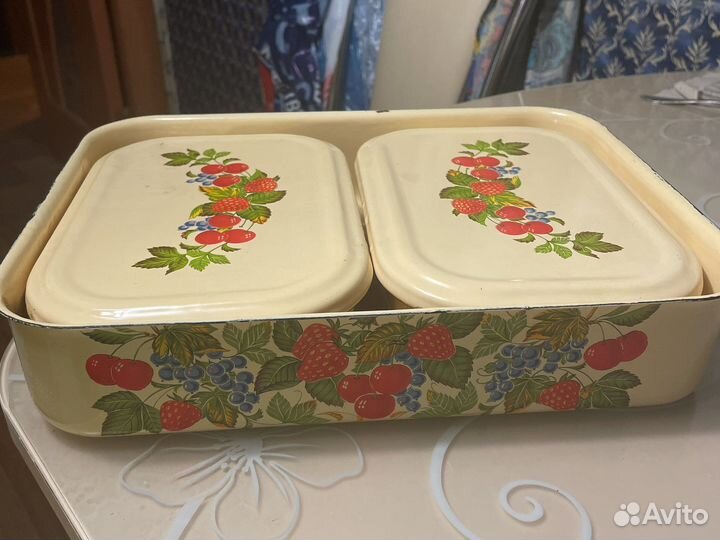 Набор эмалированных лотков для холодца