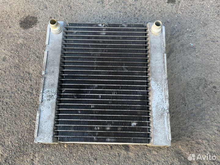 Дополнительный радиатор ож BMW F01 F07 F10