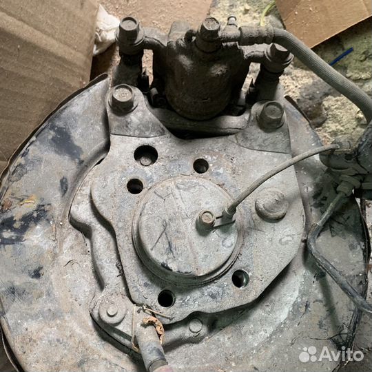 Суппорт ступица диск nissan juke x-trail