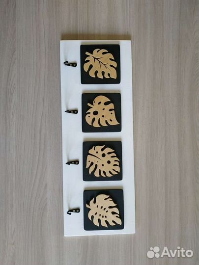 Ключница-вешалка