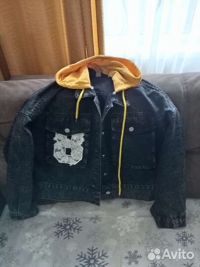 Джинсовая куртка