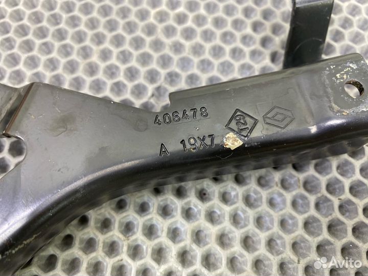 Б/у крепление двигателя (Кронштейн, опора,двс)