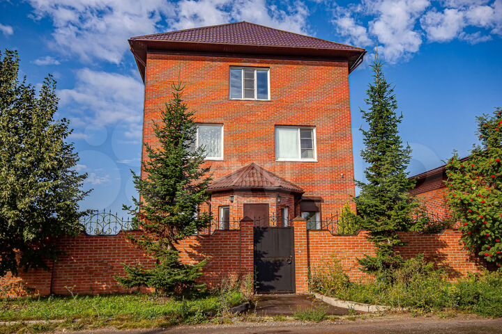 Коттедж 345,2 м² на участке 13 сот.