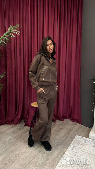 Костюм hermes стильный (топ 2025)