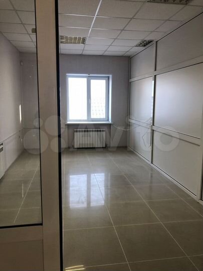 Здание, 327 м²