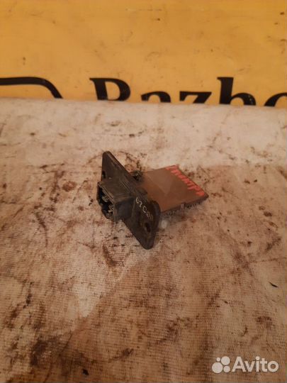 Резистор печки Kia Spectra