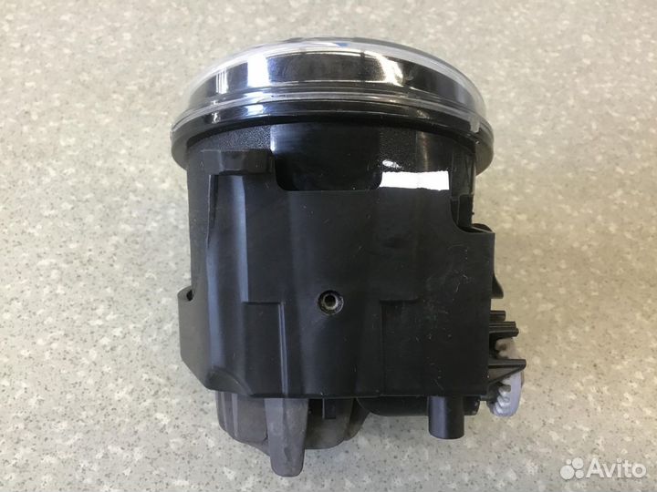 Фара противотуманная левая Toyota Camry V70 2017