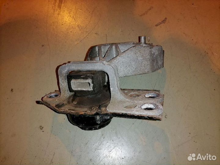 Опора двигателя (подушка двс) правая 11210JG700 Ni