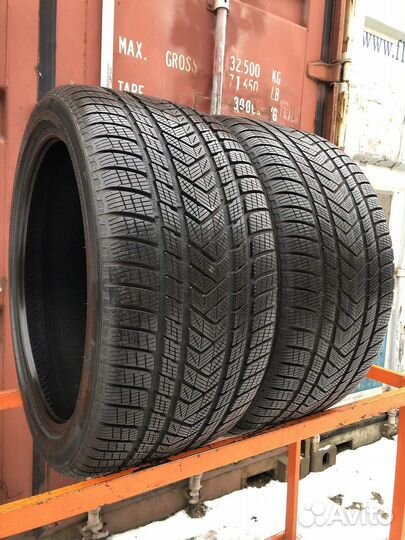 Pirelli Scorpion Winter 305/35 R21