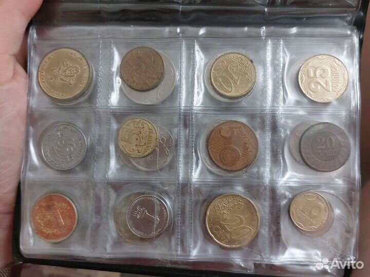 Монеты и купюры