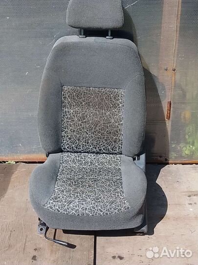 Сиденье переднее левое Chevrolet Lanos