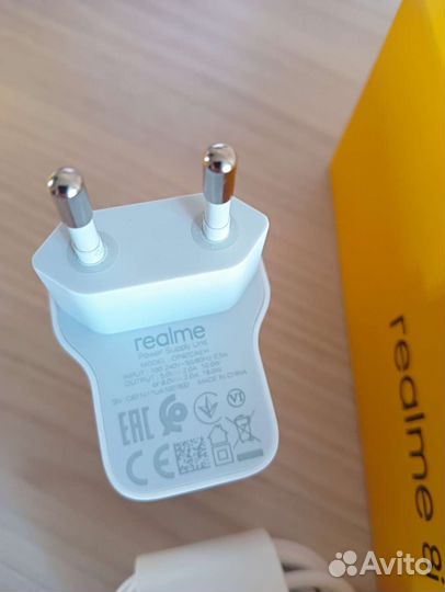 Новое Заряд устройство realme 8I от смартфона
