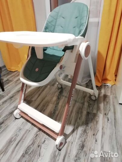 Детский стульчик для кормления