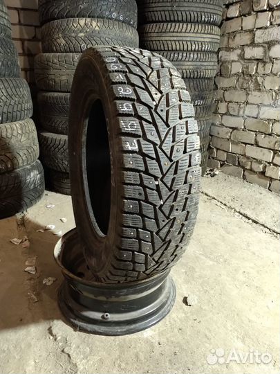 Dunlop Grandtrek Ice 02 225/65 R17