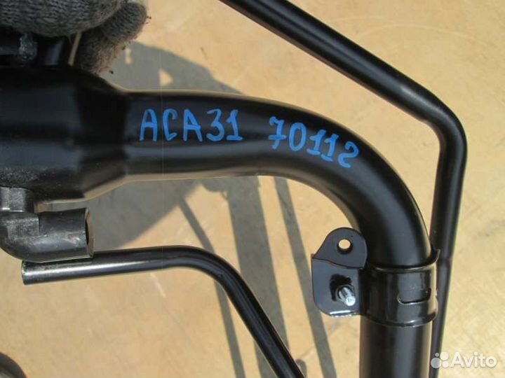 Горловина топливного бака Toyota Rav4 ACA31