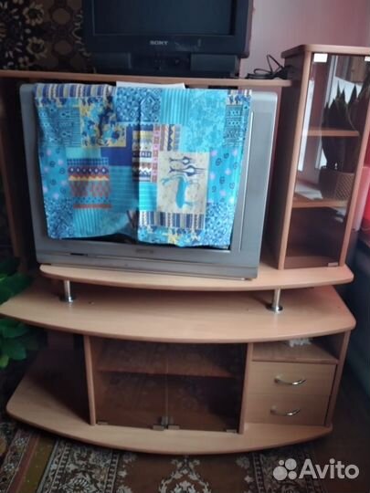 Тумба под телевизор