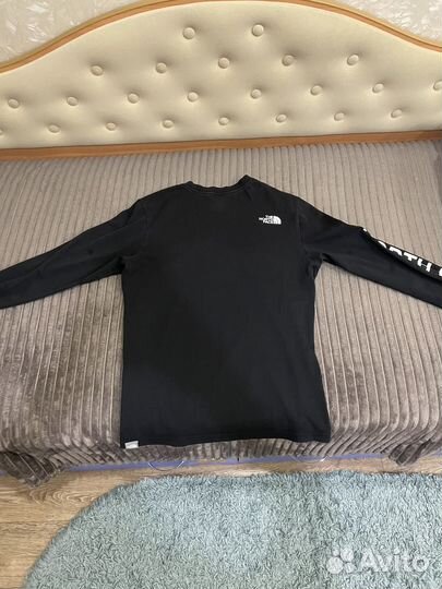 Лонгслив The north face