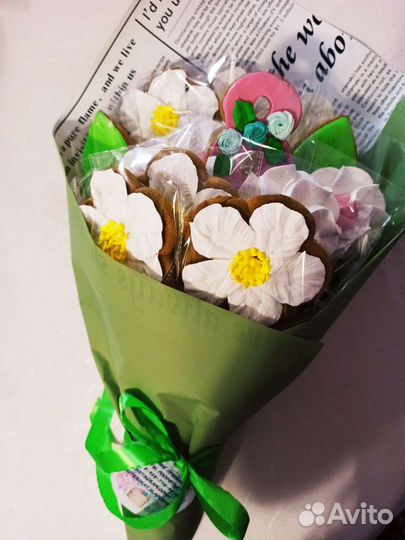 Имбирные пряники, фрипсы,торты, меренговые рулеты