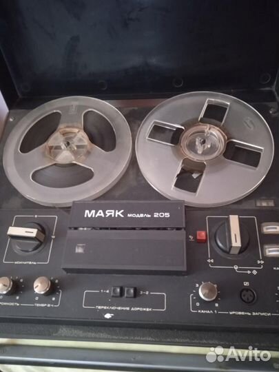 Катушечный магнитофон