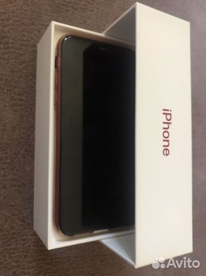 Телефон iPhone XR