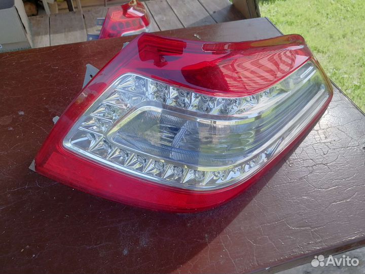 Фонарь задний правый nissan teana j32