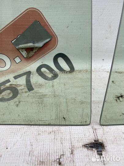 Toyota Land Cruiser 200 форточка