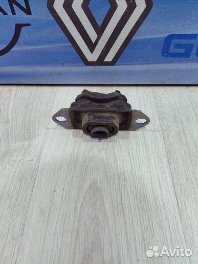 Кронштейн опора крепления кпп коробки передач Rena