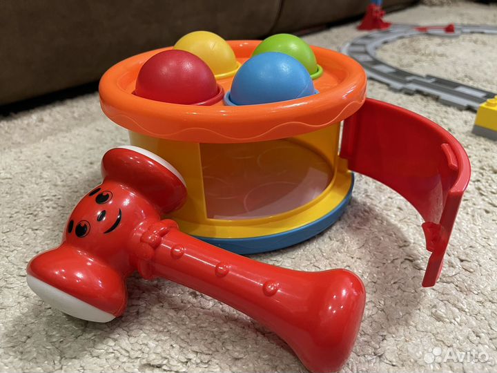 Игрушки развивающие для малышей