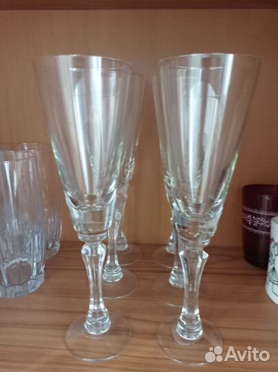 Бокалы, стаканы, рюмки