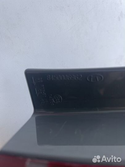 Фонарь задний наружный правый Toyota Corolla