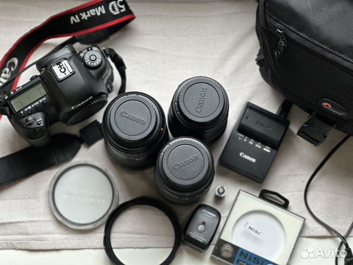 Зеркальный фотоаппарат Canon EOS 5D Mark4+комплект