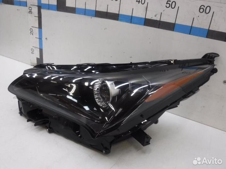 Фара левая Lexus NX200/NX200t/NX300/NX300h