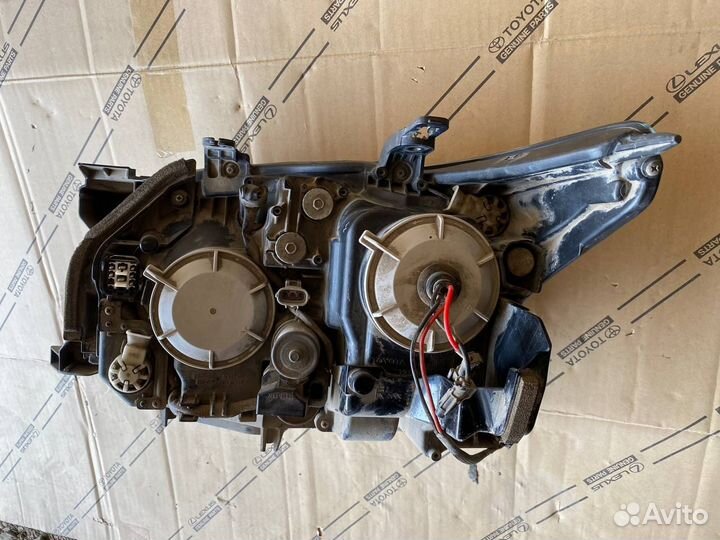 Фара правая lexus LX570 / LX450