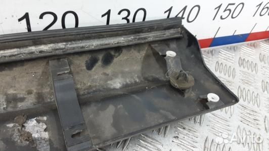 Молдинг двери задней правой land rover range rover