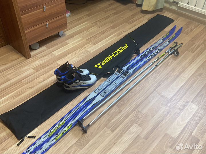 Лыжи беговые fisher, ботинки, палки, чехол