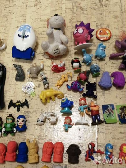 Самые разные игрушки киндеры макдоналдс стиратели