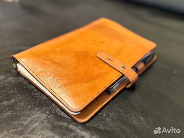 Кожаный ежедневник ручной работы